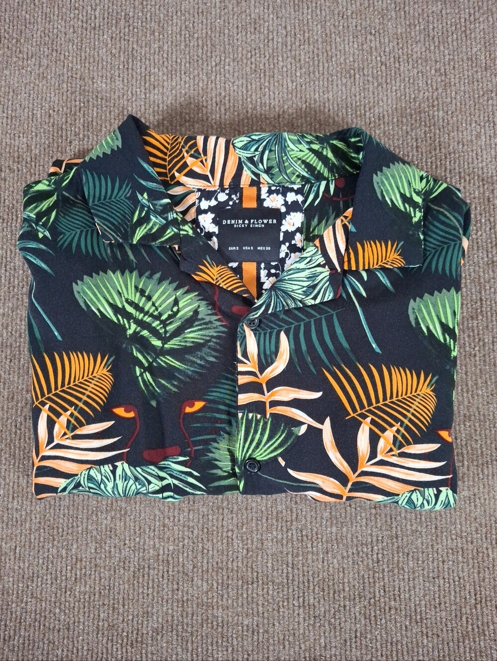Denim & Flower Black Short Sleeve Button Up Shirt Tropical Palm Print Size Small